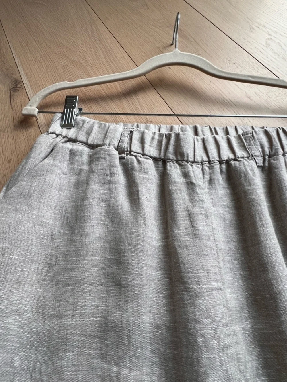 NWOT Quince Natural Beige Cropped Linen Pants. Size M - Picture 9 of 13